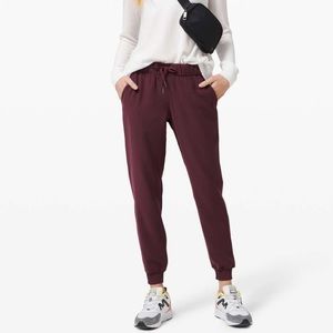 Navy Lululemon On The Fly Woven Joggers